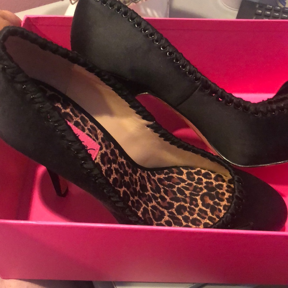 Betray Johnson Wisdom heels